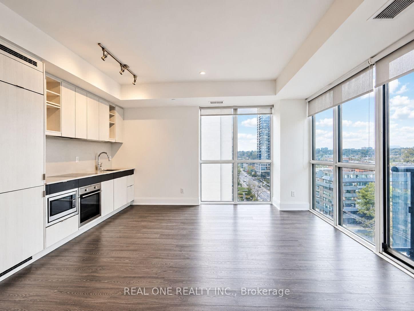 101 Erskine Avenue, Unit 0915 thumbnail 17