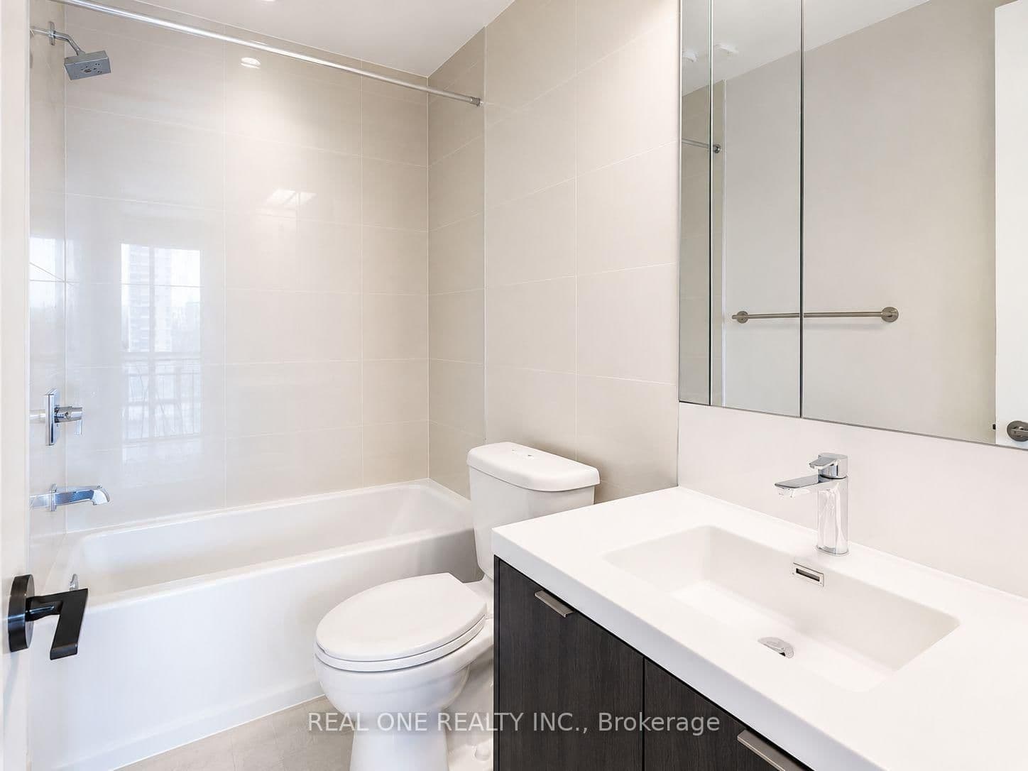 101 Erskine Avenue, Unit 0915 thumbnail 25