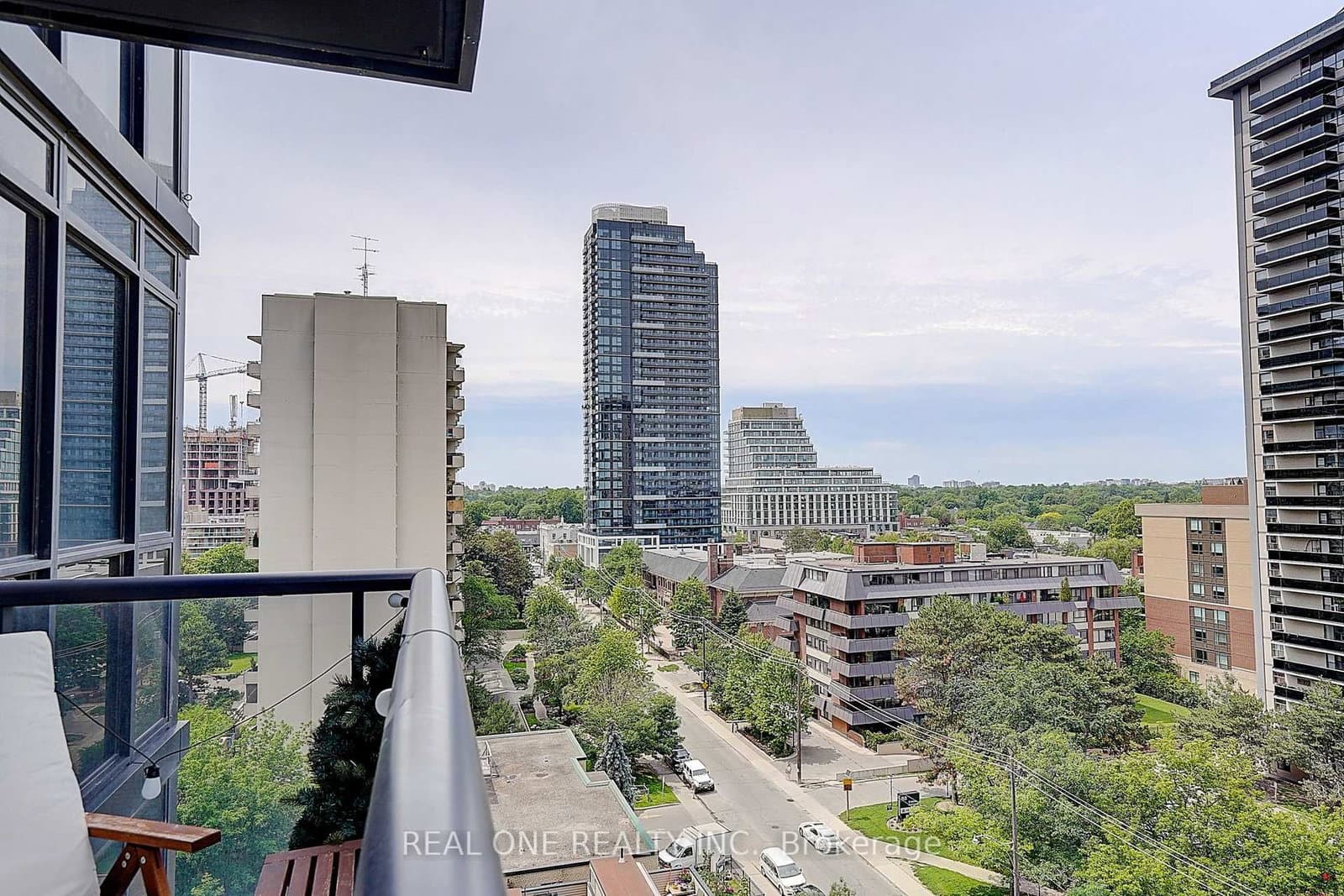 101 Erskine Avenue, Unit 0915 thumbnail 31