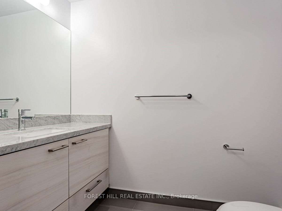 2221 Yonge Street, Unit 5702 thumbnail 13