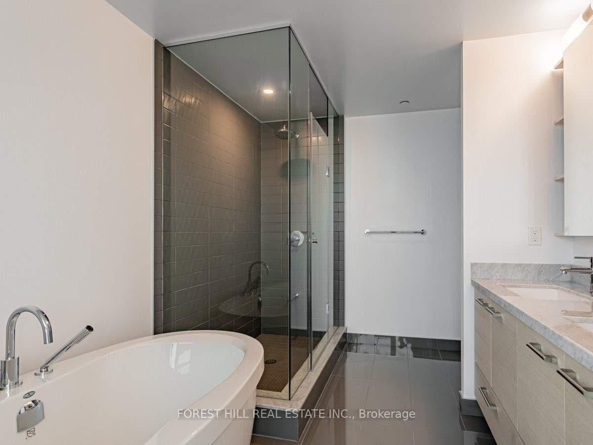 2221 Yonge Street, Unit 5702 thumbnail 25