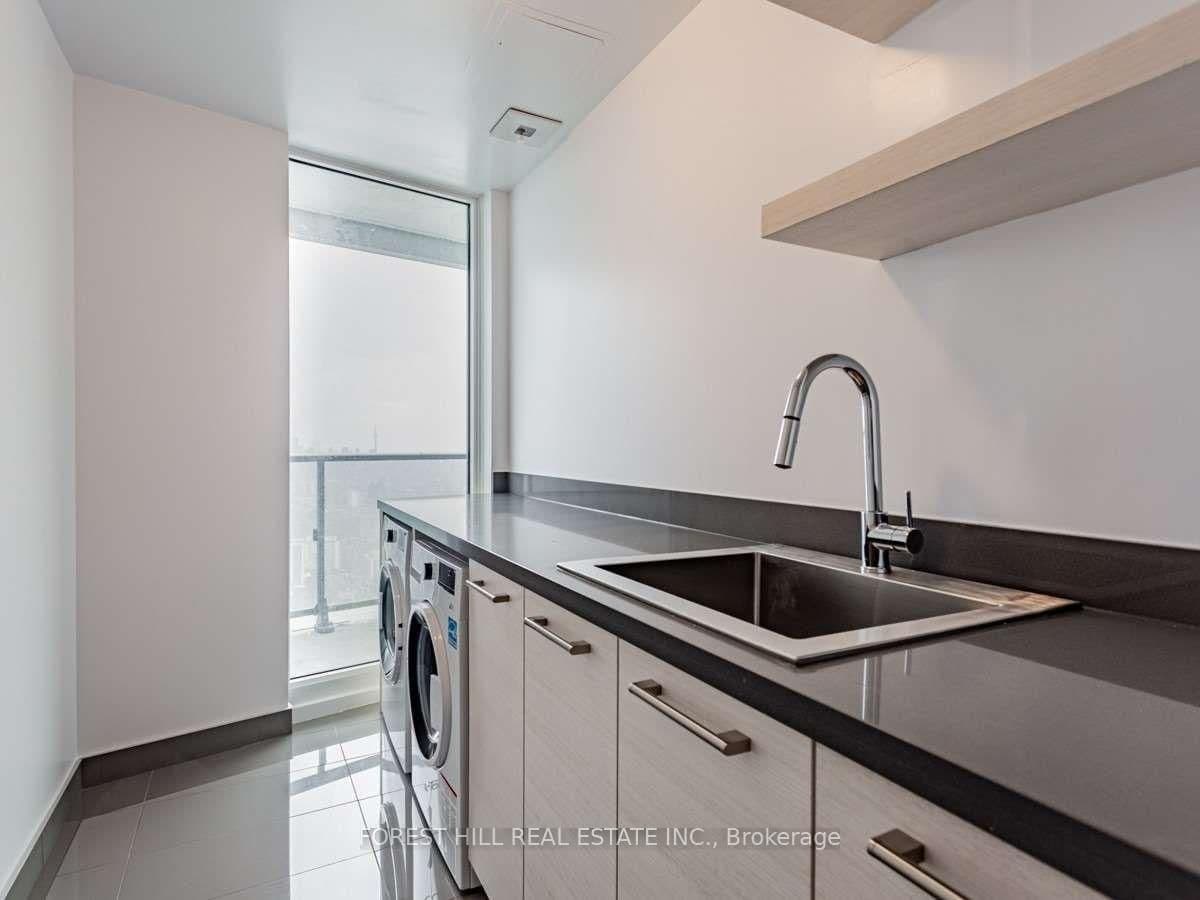 2221 Yonge Street, Unit 5702 thumbnail 27
