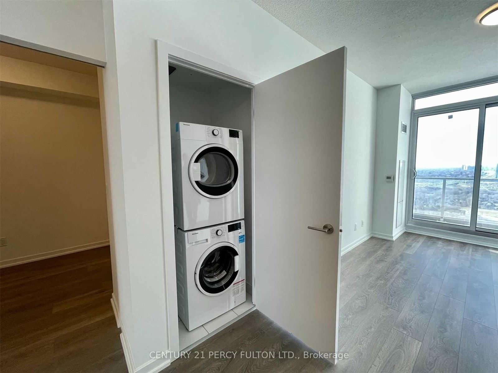 32 Forest Manor Road, Unit 2401 thumbnail 14