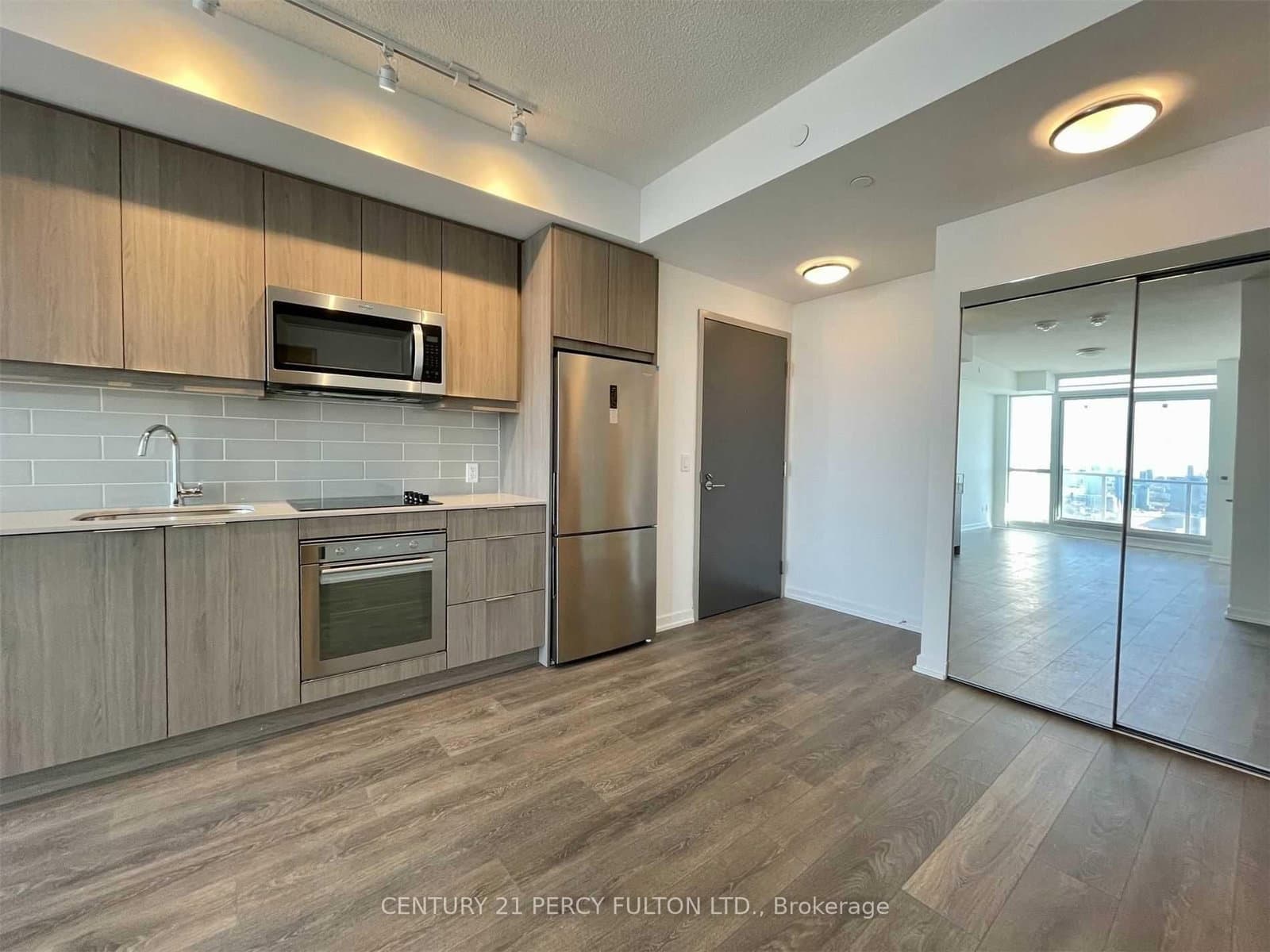 32 Forest Manor Road, Unit 2401 thumbnail 3