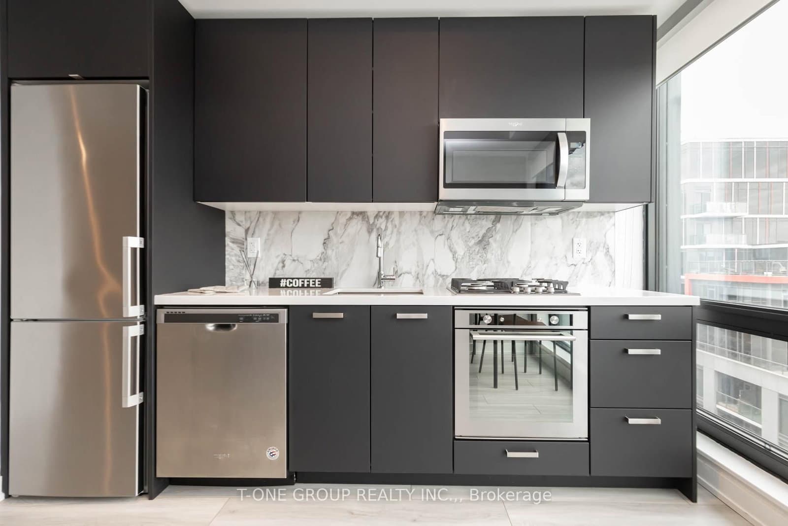 458 Richmond Street W, Unit 1405 thumbnail 7