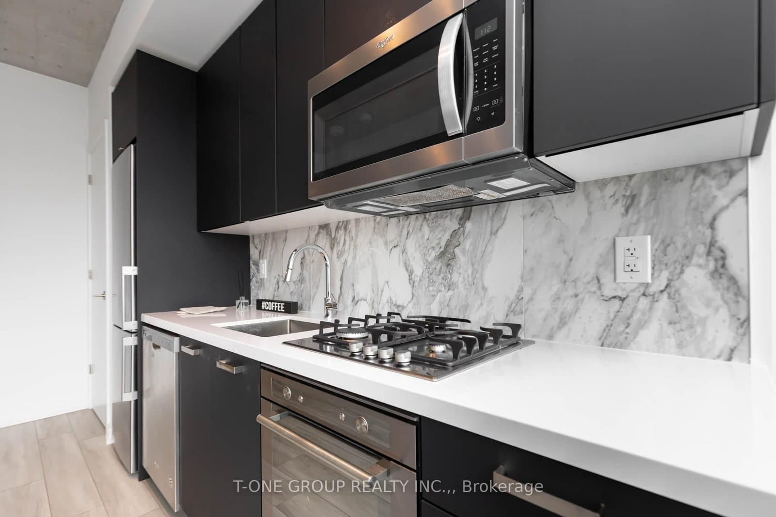 458 Richmond Street W, Unit 1405 thumbnail 8