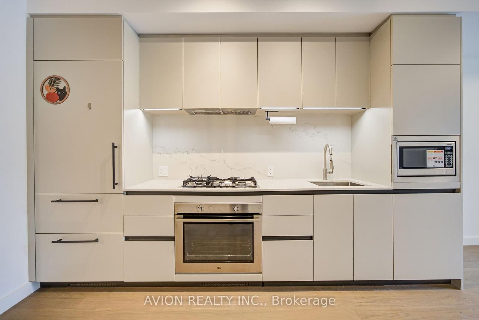 1720 bayview Avenue, Unit 321 thumbnail 13