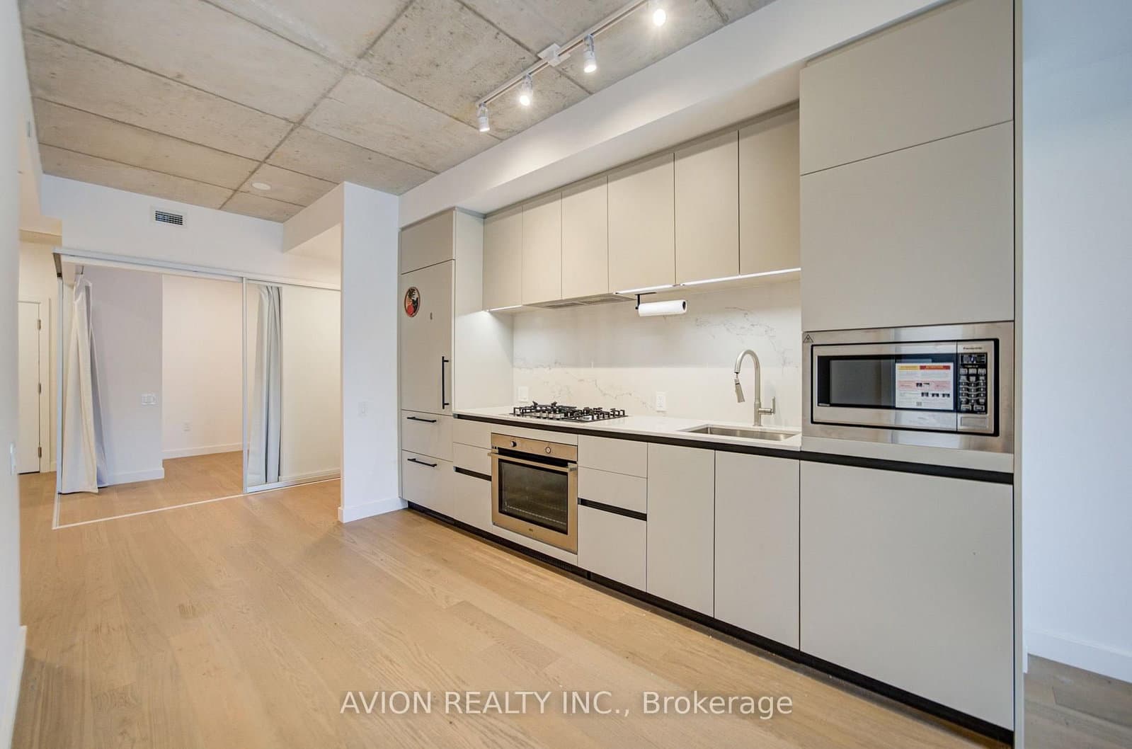 1720 bayview Avenue, Unit 321 thumbnail 14