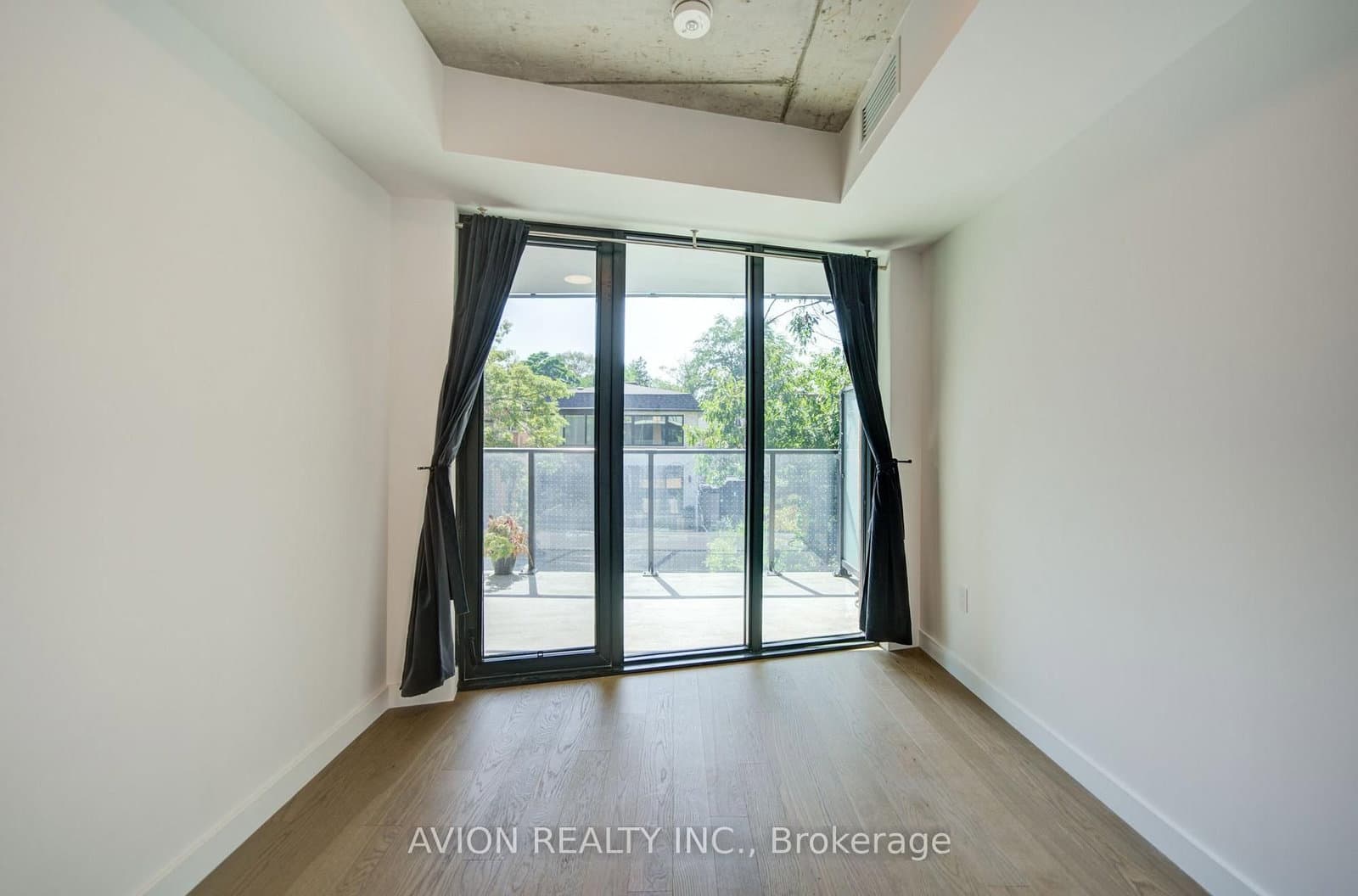 1720 bayview Avenue, Unit 321 thumbnail 18