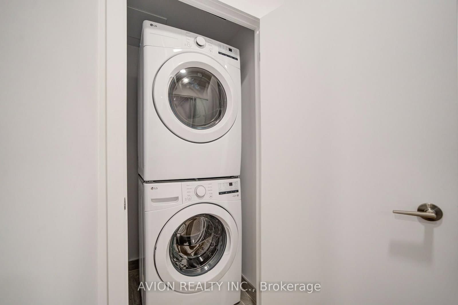 1720 bayview Avenue, Unit 321 thumbnail 21