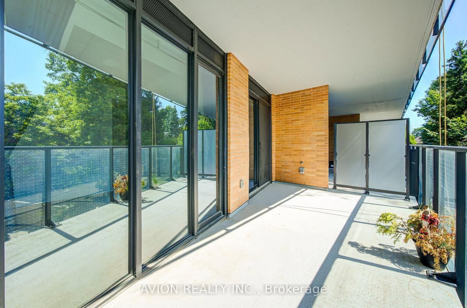 1720 bayview Avenue, Unit 321 thumbnail 23