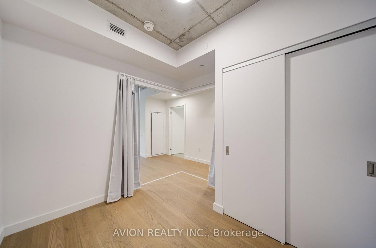 1720 bayview Avenue, Unit 321 thumbnail 8