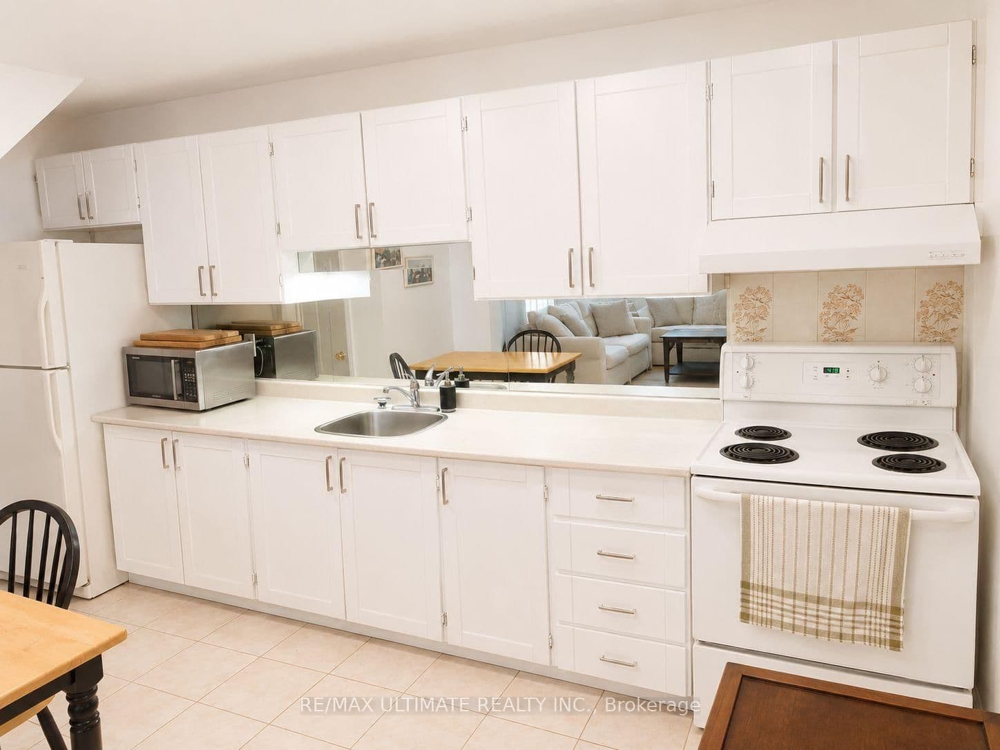 2624 YONGE Street thumbnail 15