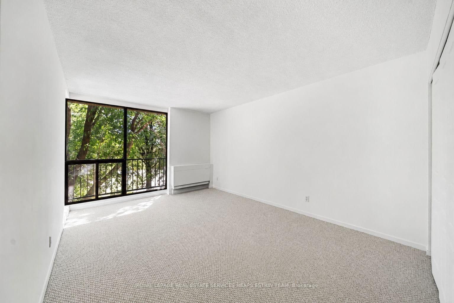 33 Harbour Square, Unit #411 thumbnail 20