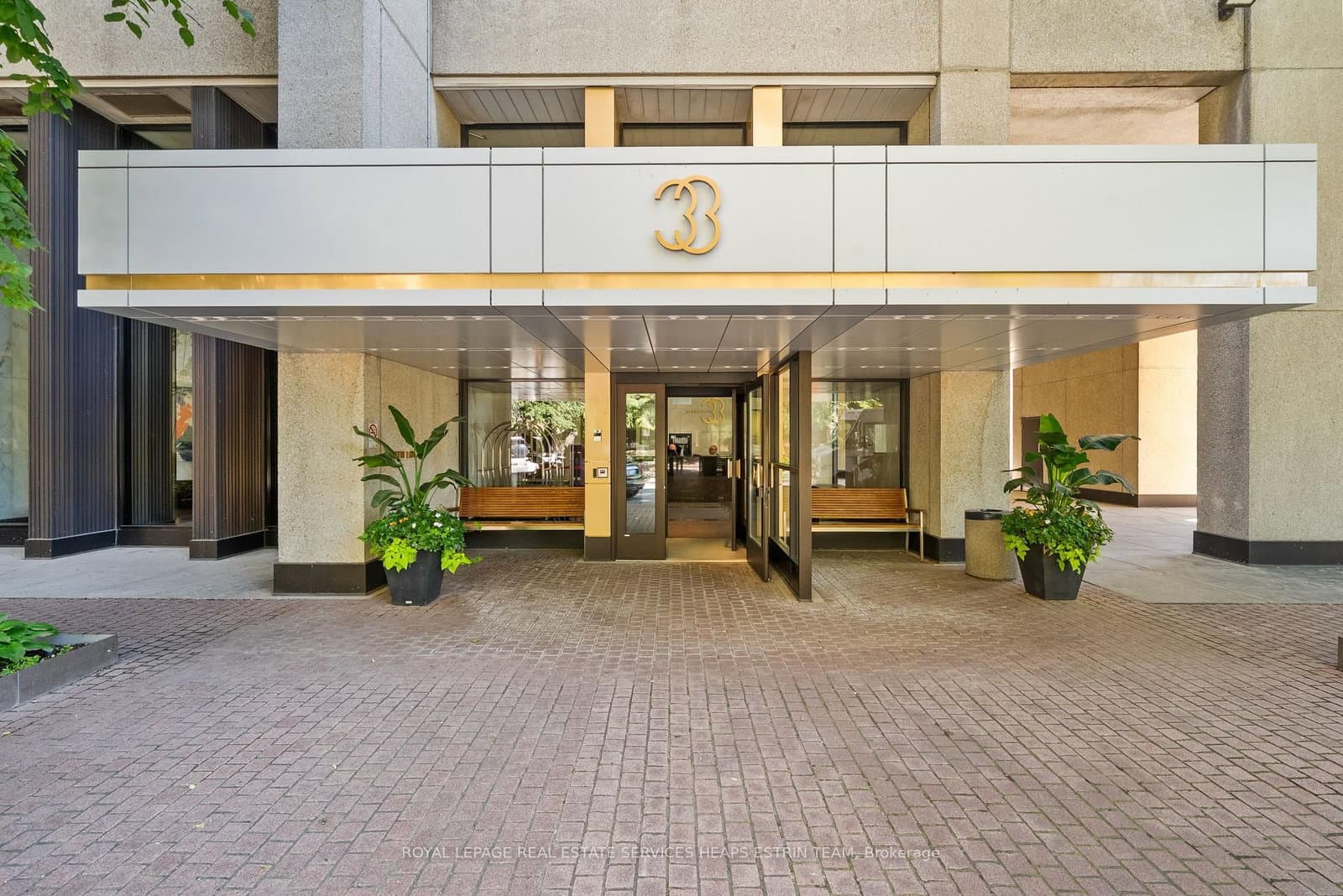 33 Harbour Square, Unit #411 thumbnail 28