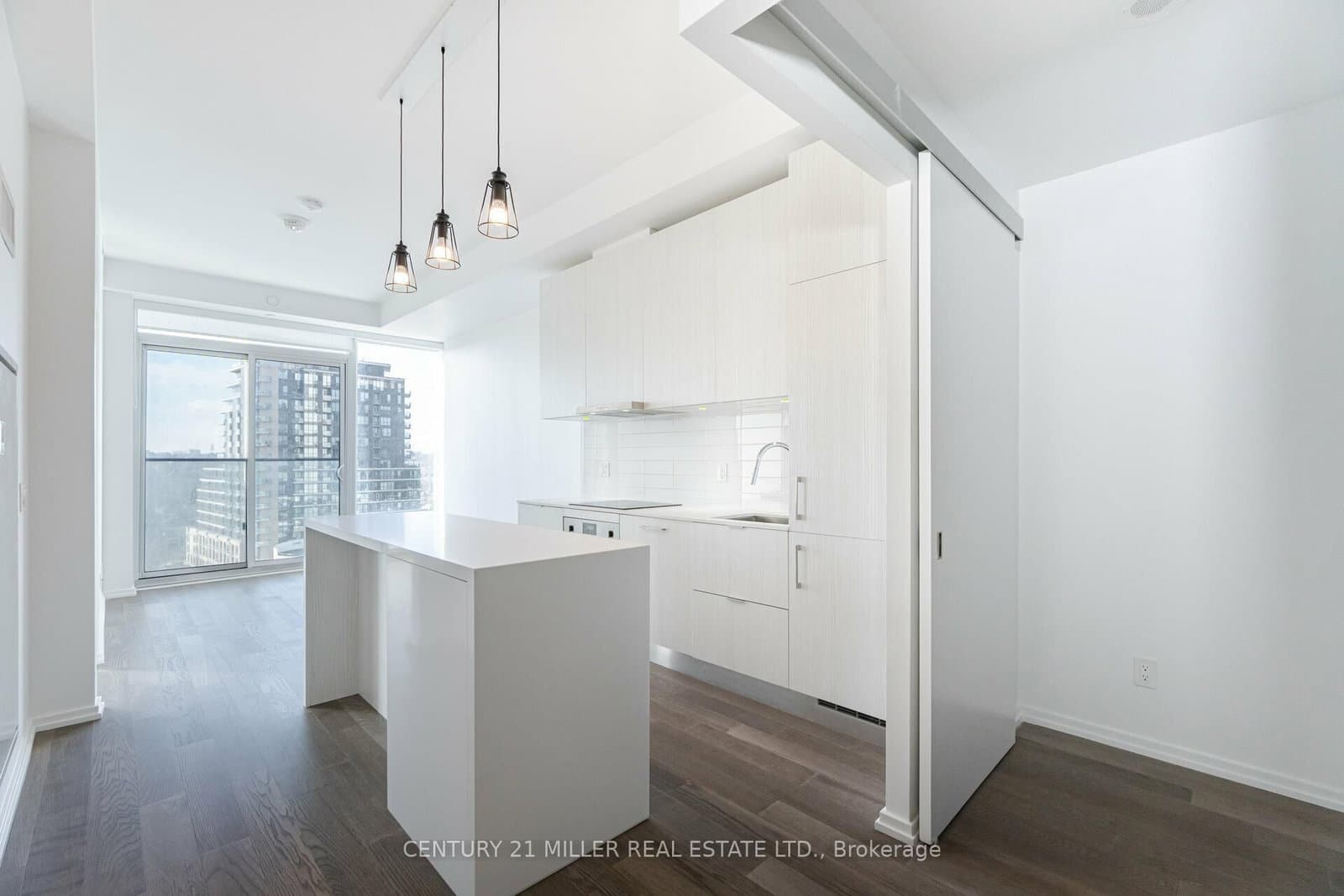 8 Hillsdale Avenue, Unit 1120 thumbnail 10