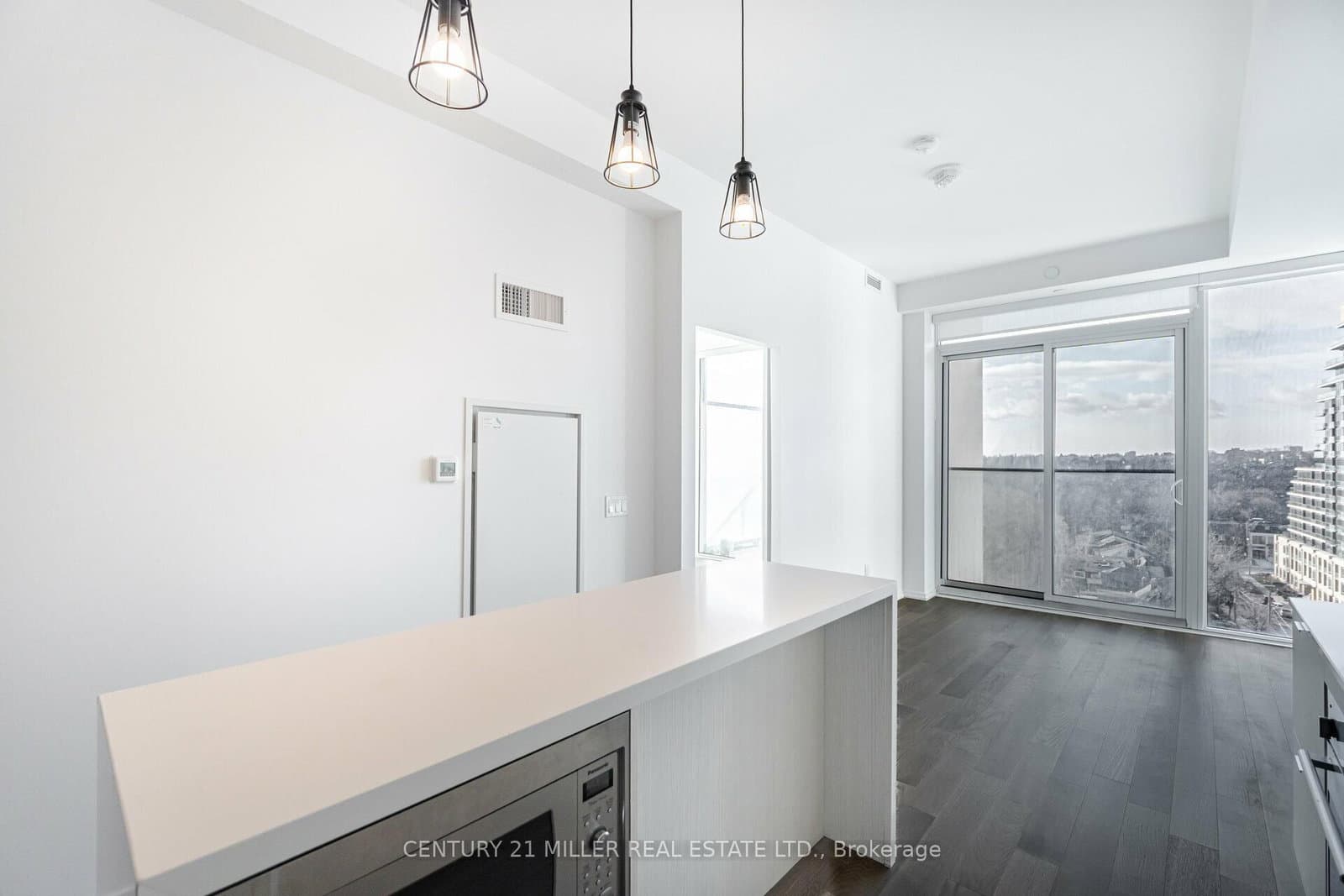 8 Hillsdale Avenue, Unit 1120 thumbnail 12