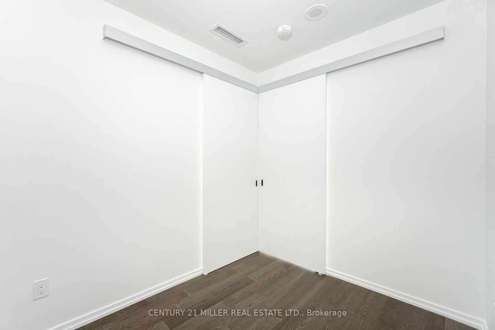 8 Hillsdale Avenue, Unit 1120 thumbnail 31
