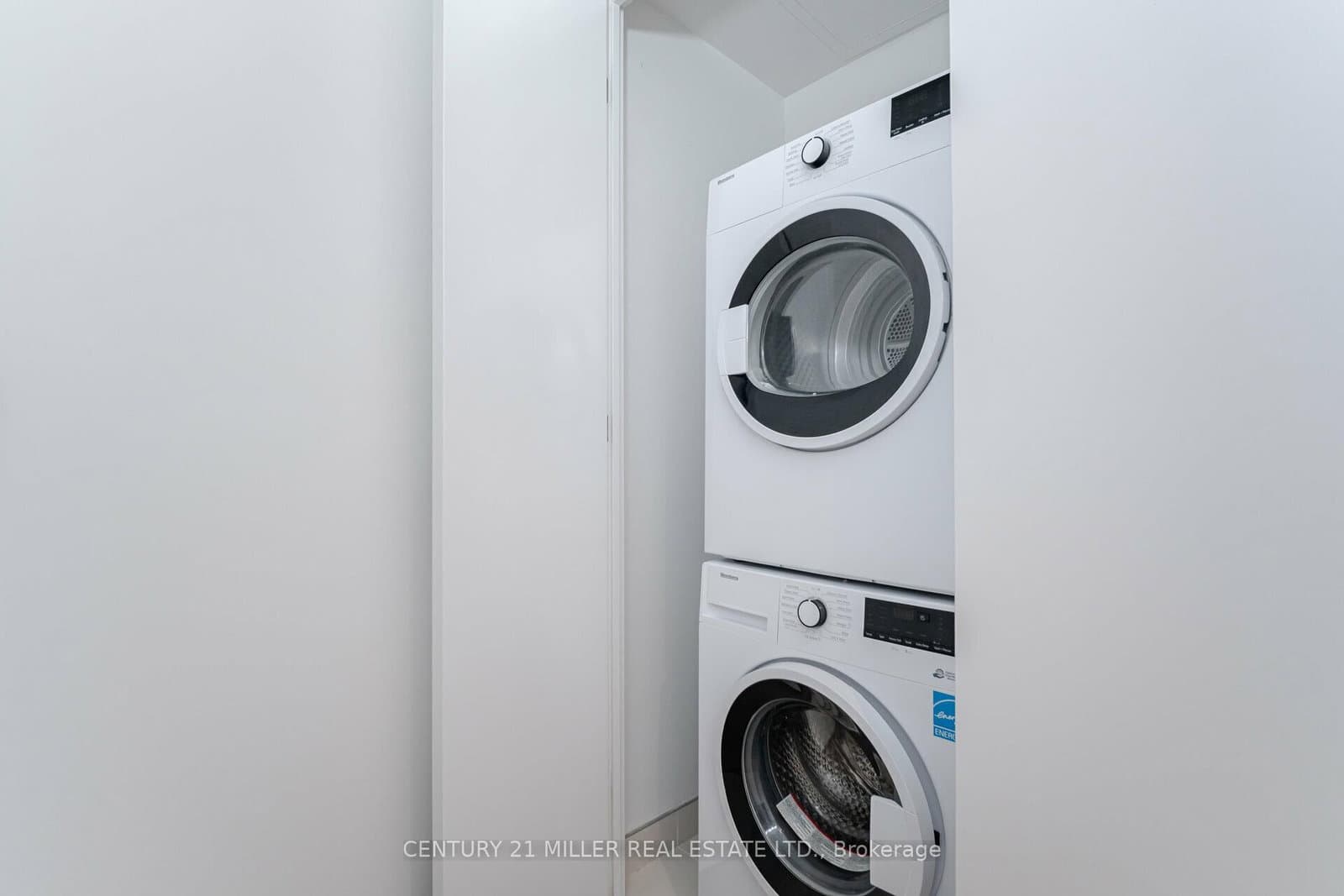 8 Hillsdale Avenue, Unit 1120 thumbnail 32