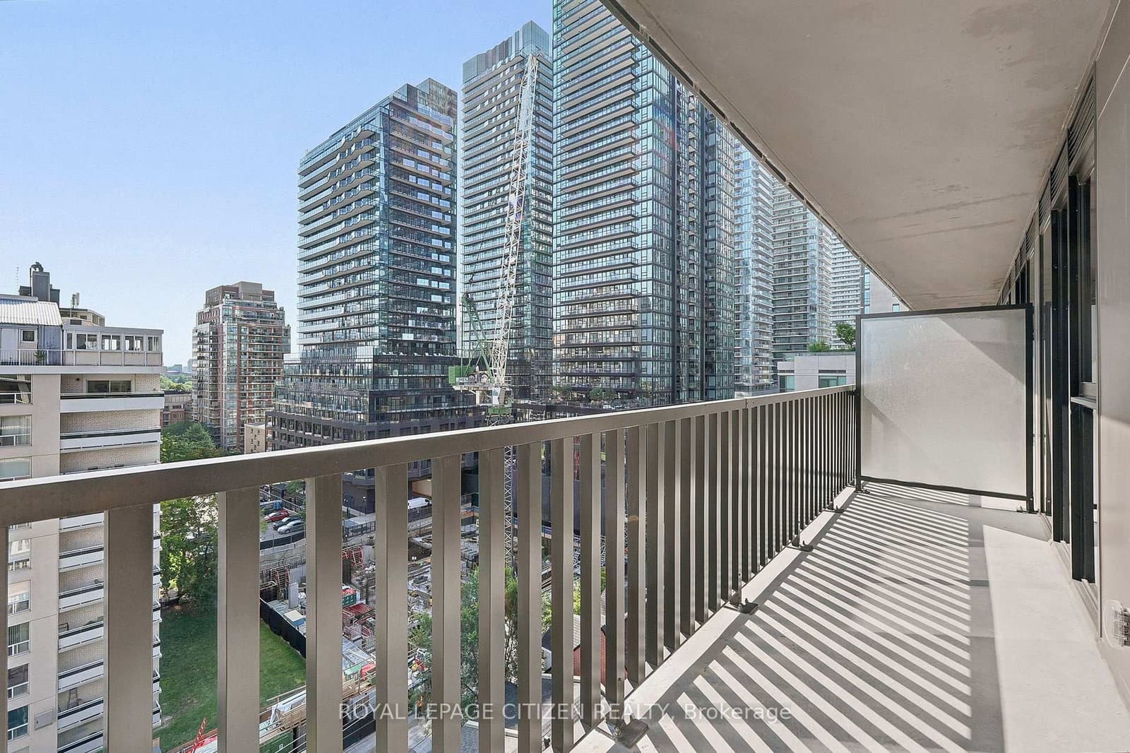 109 Erskine Avenue, Unit 906 thumbnail 15