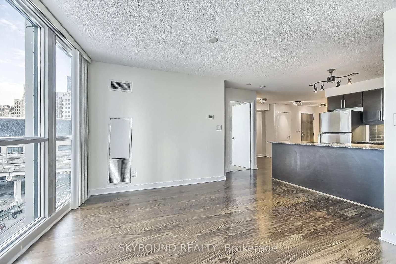33 Bay Street, Unit 712 thumbnail 13