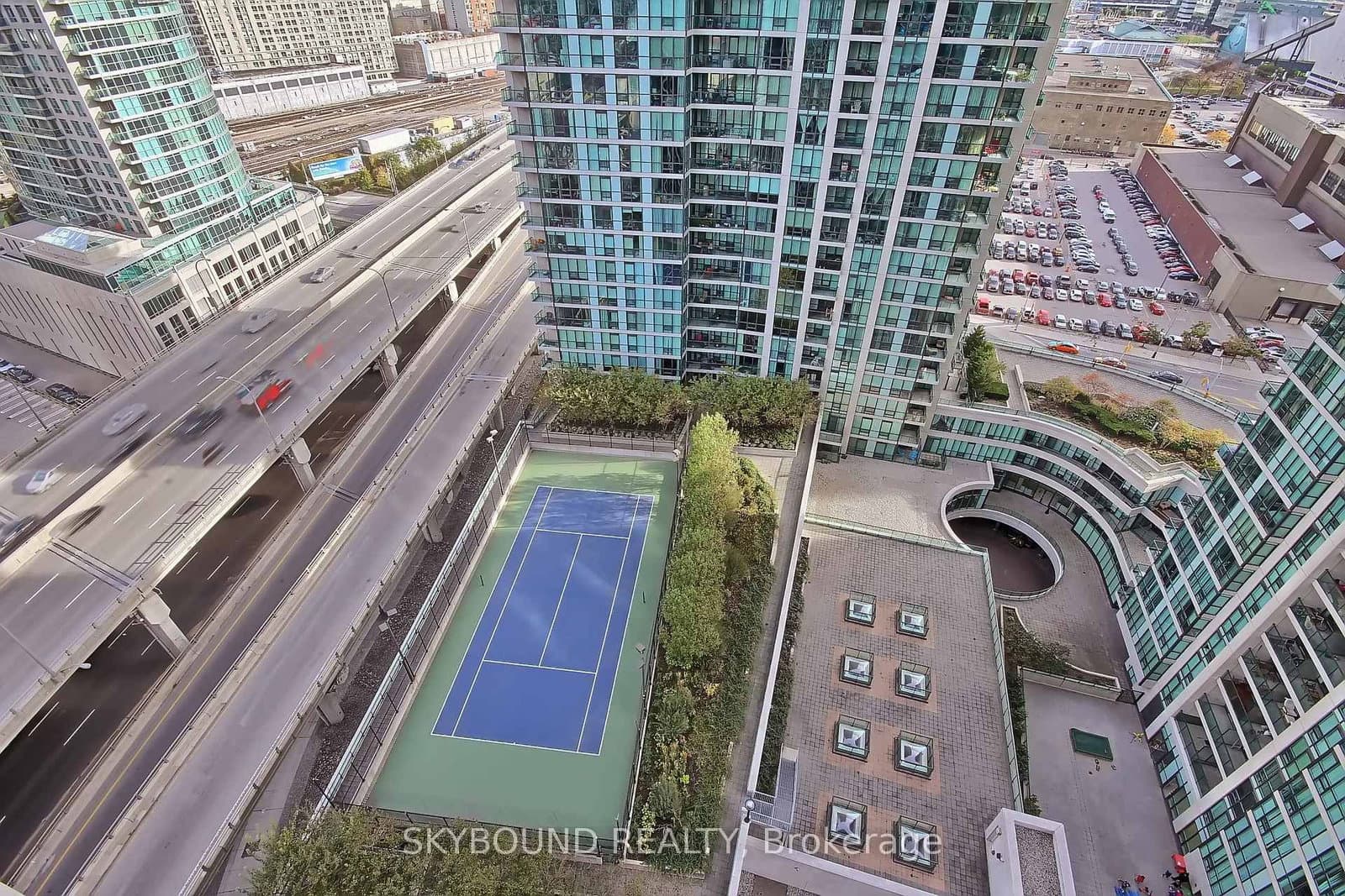 33 Bay Street, Unit 712 thumbnail 33