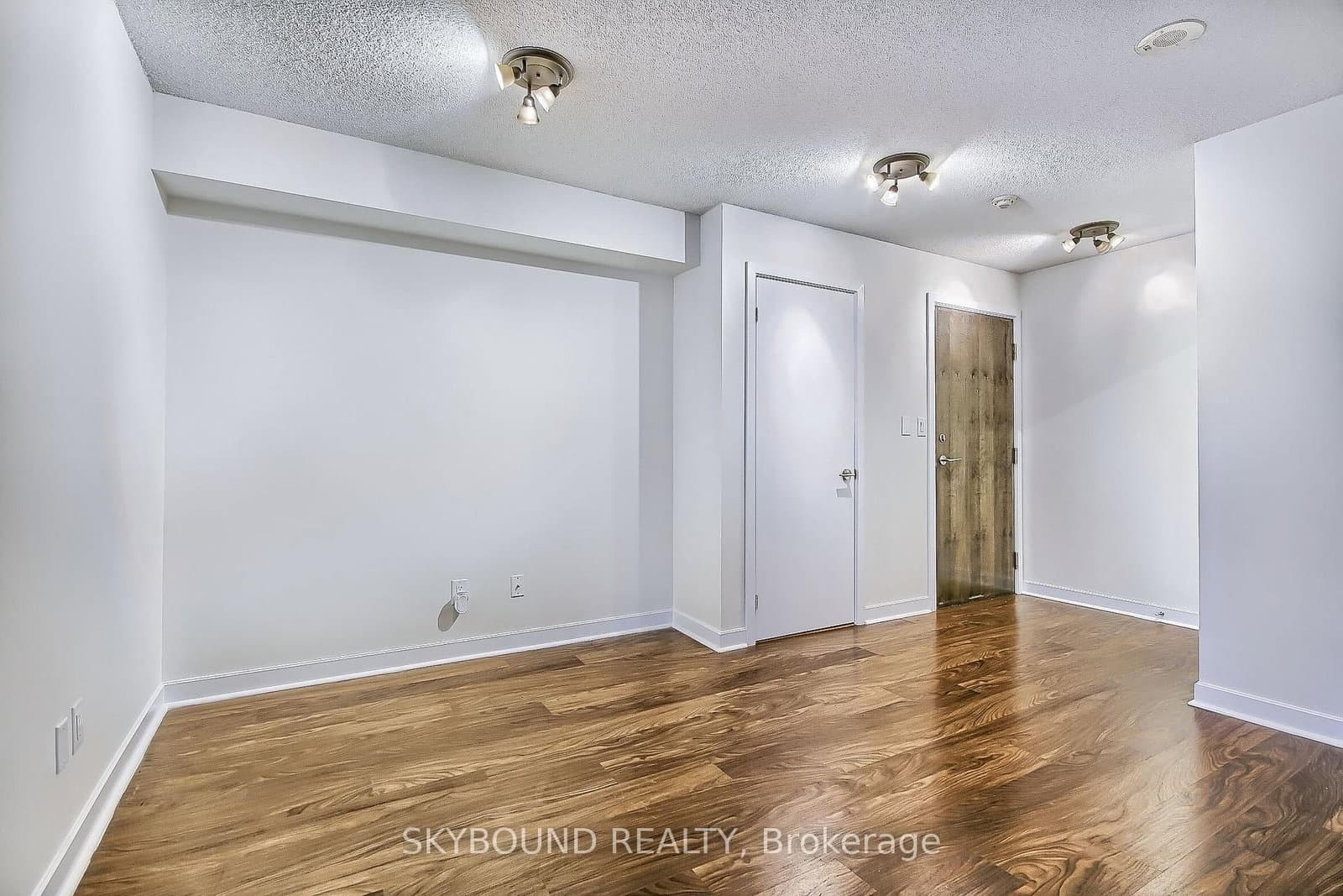 33 Bay Street, Unit 712 thumbnail 8