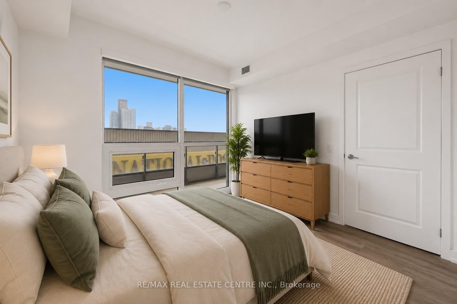 395 Bloor Street E, Unit 2503 thumbnail 11