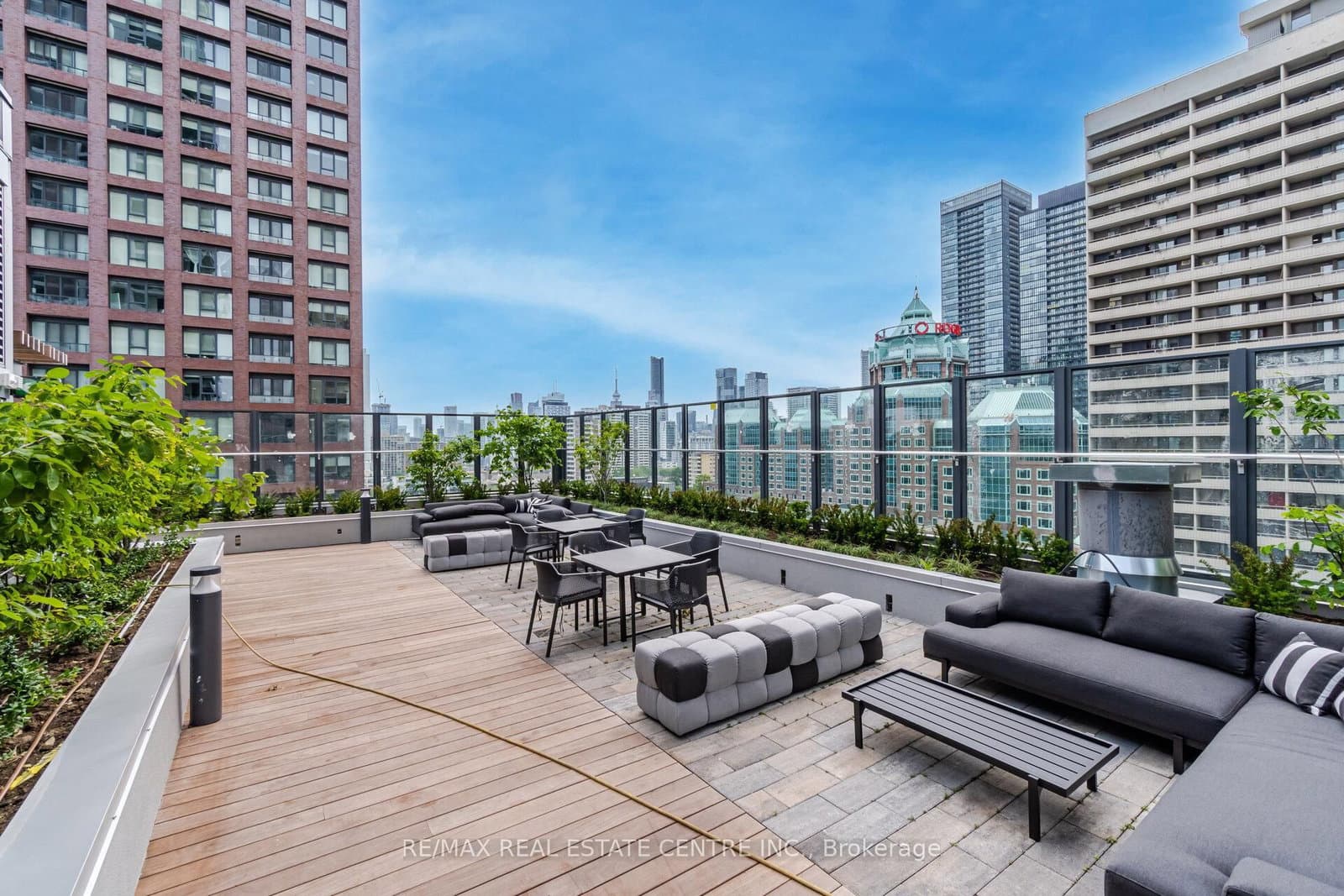 395 Bloor Street E, Unit 2503 thumbnail 18