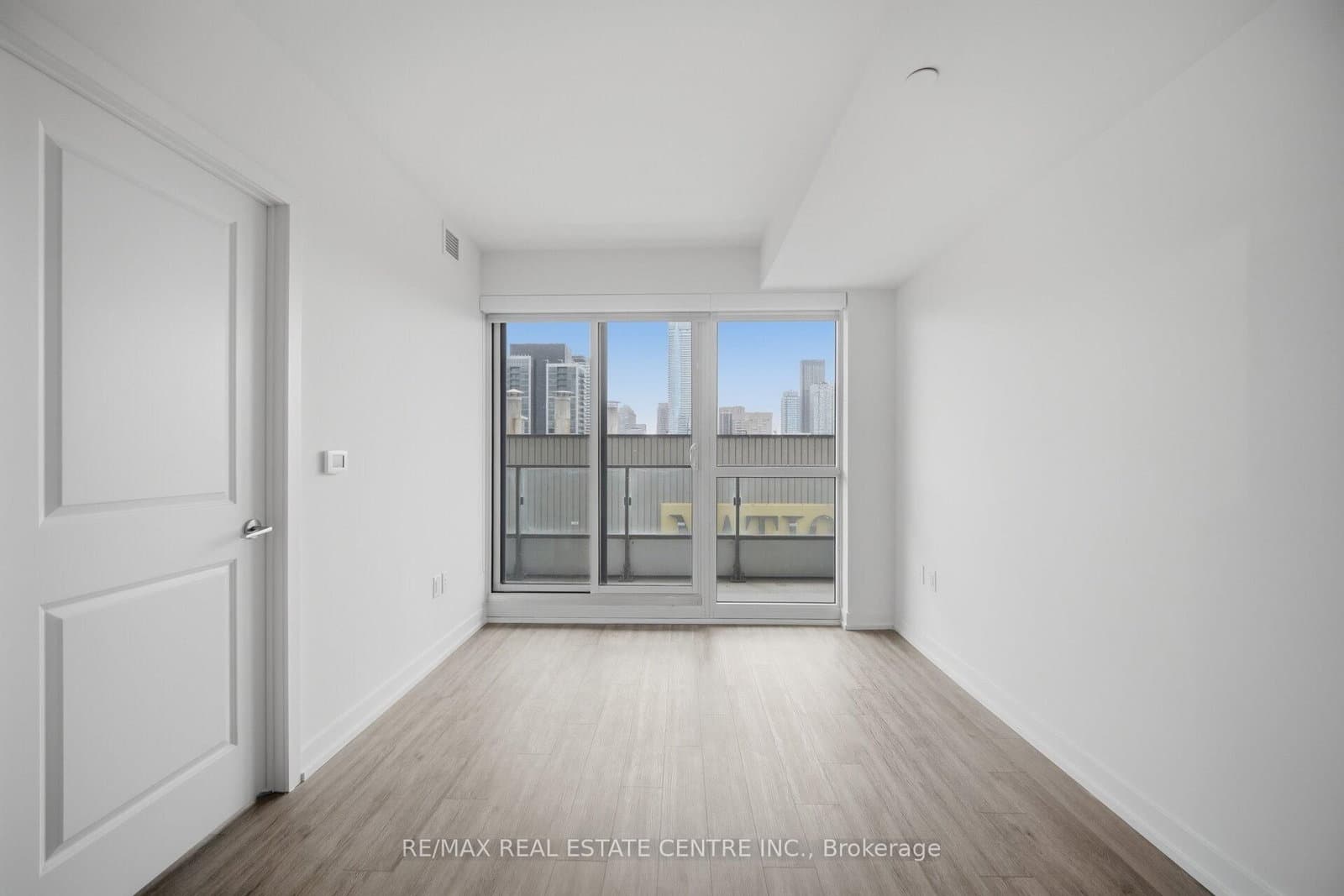395 Bloor Street E, Unit 2503 thumbnail 37