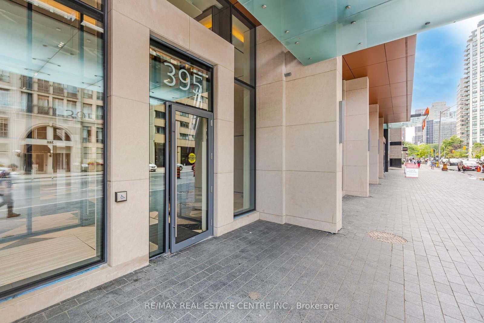 395 Bloor Street E, Unit 2503 thumbnail 4
