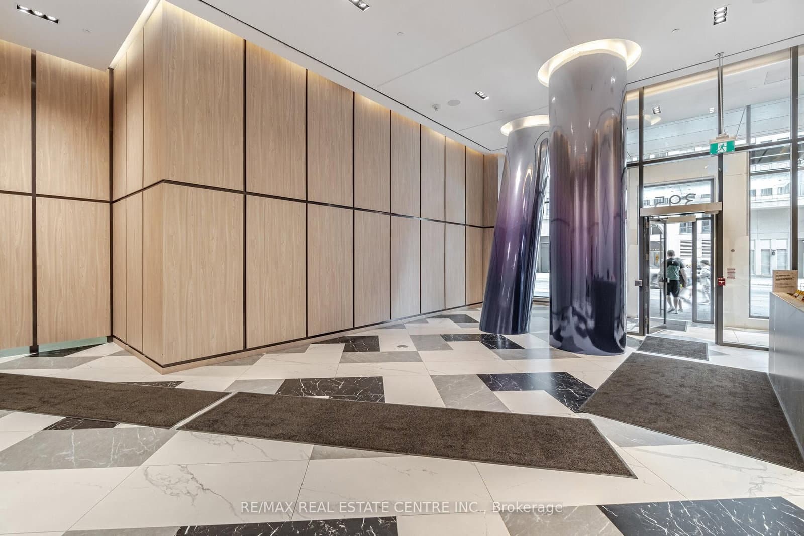 395 Bloor Street E, Unit 2503 thumbnail 5