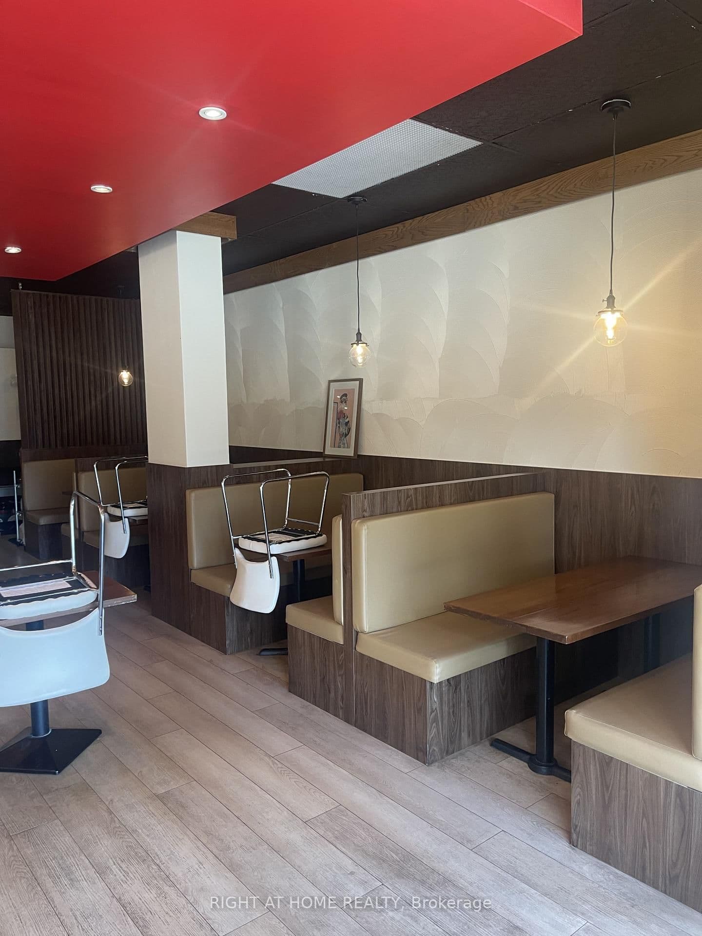 5460 Yonge Street, Unit 102 thumbnail 4