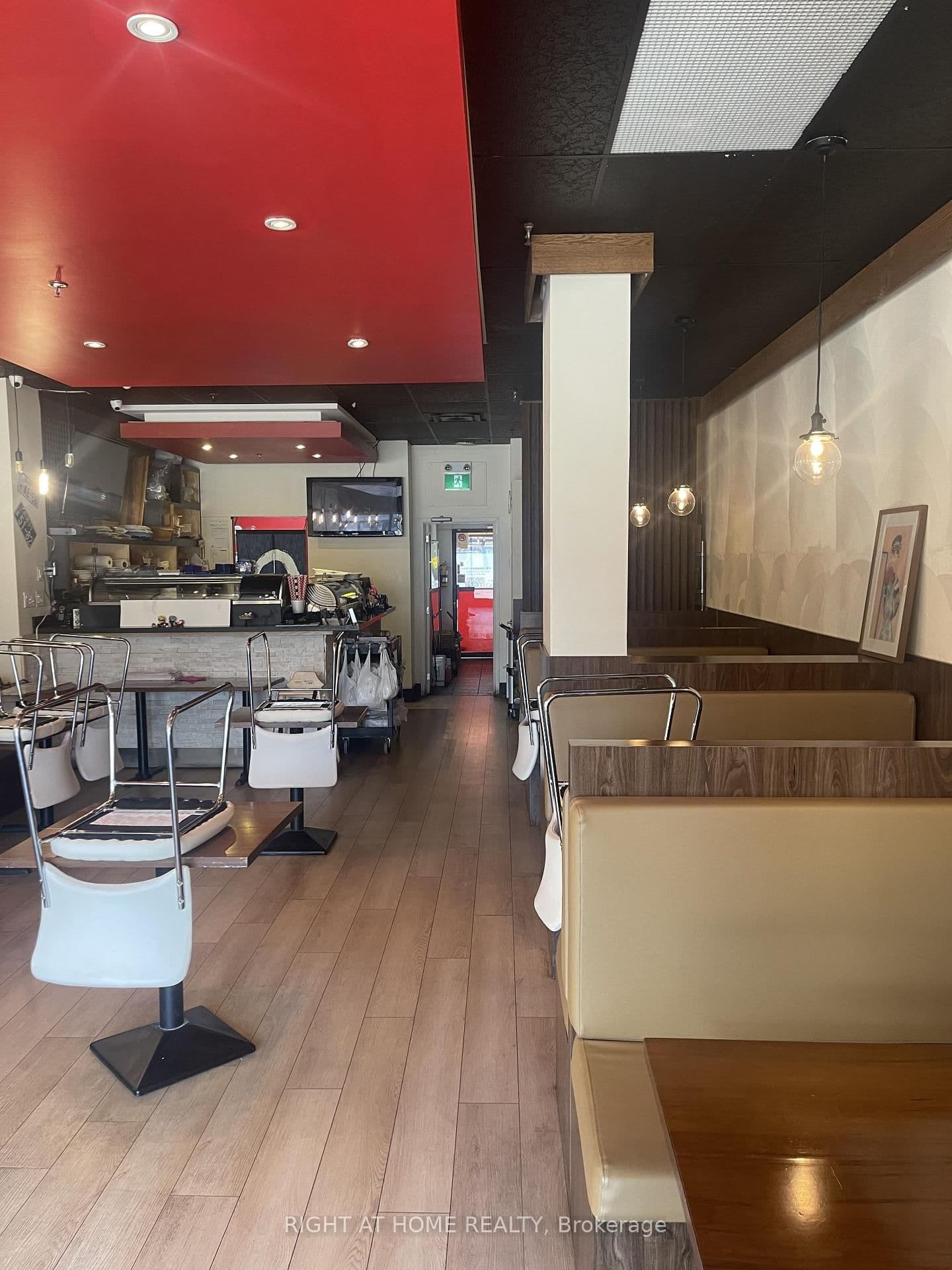 5460 Yonge Street, Unit 102 thumbnail 5