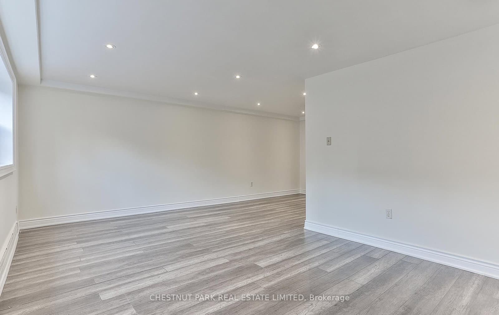 76 Walmsley Boulevard, Unit 1 thumbnail 13