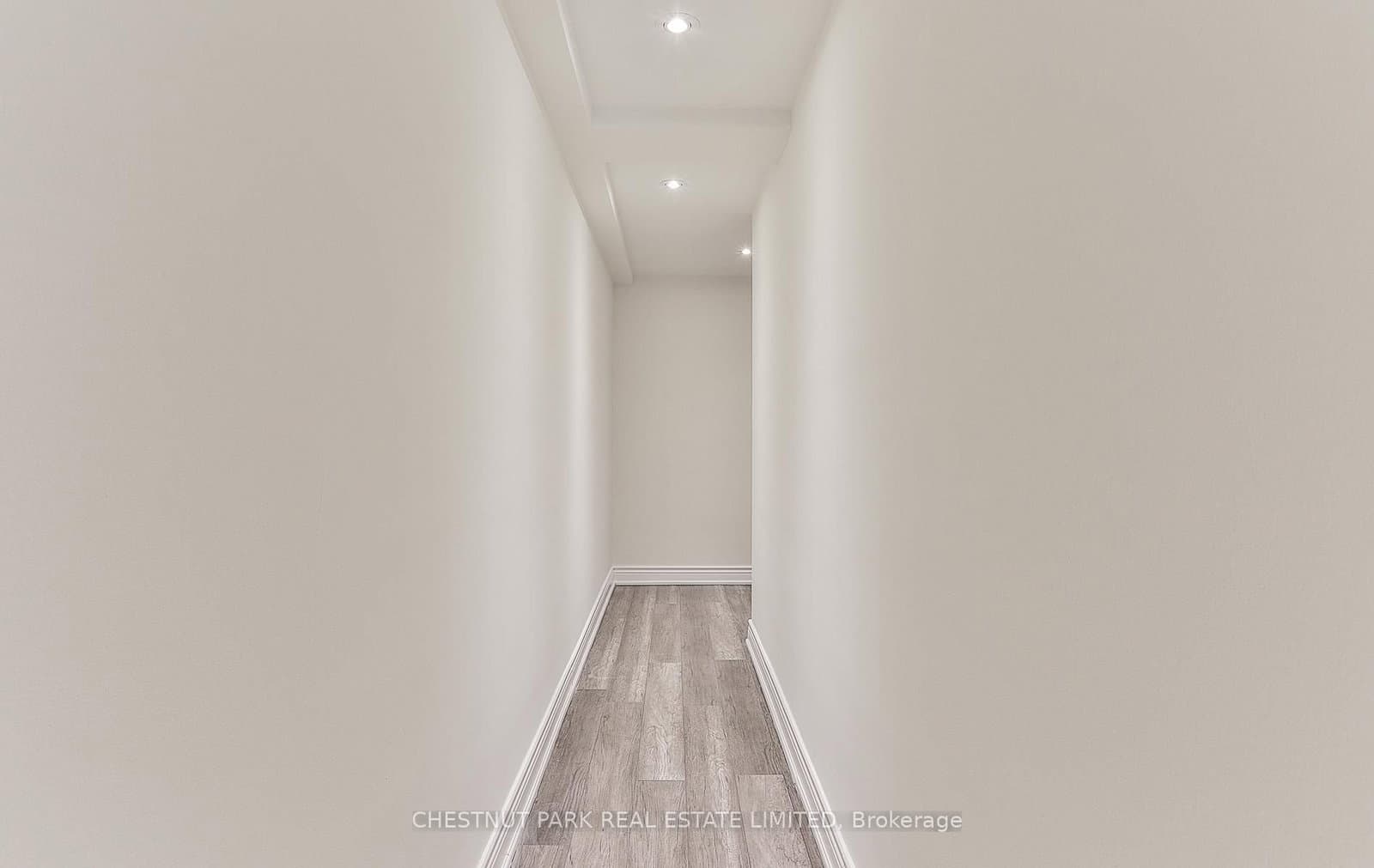 76 Walmsley Boulevard, Unit 1 thumbnail 17