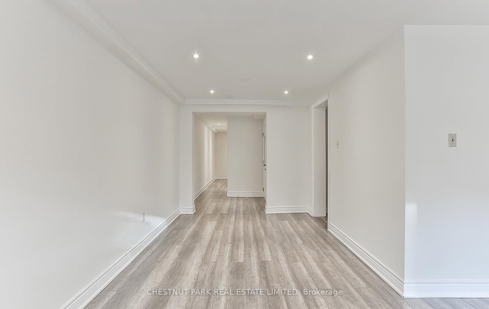 76 Walmsley Boulevard, Unit 1 thumbnail 5