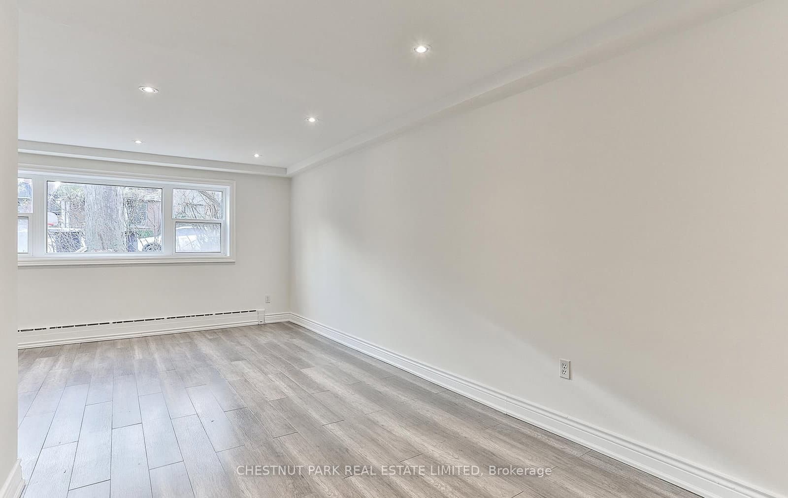 76 Walmsley Boulevard, Unit 1 thumbnail 6