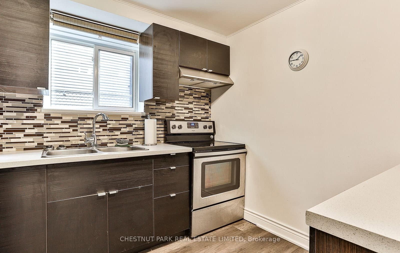 76 Walmsley Boulevard, Unit 1 thumbnail 7