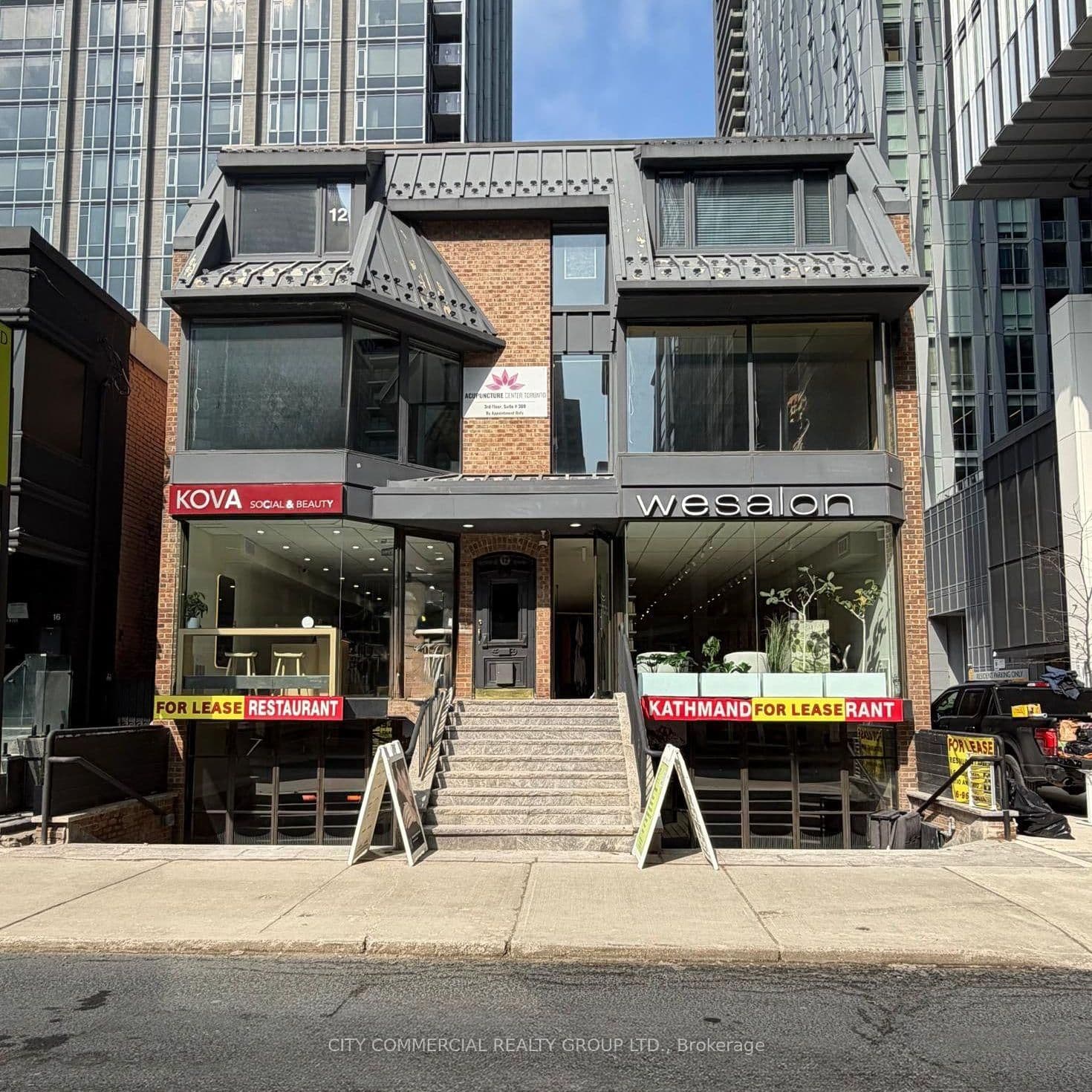 12 Cumberland Street N - Image 1
