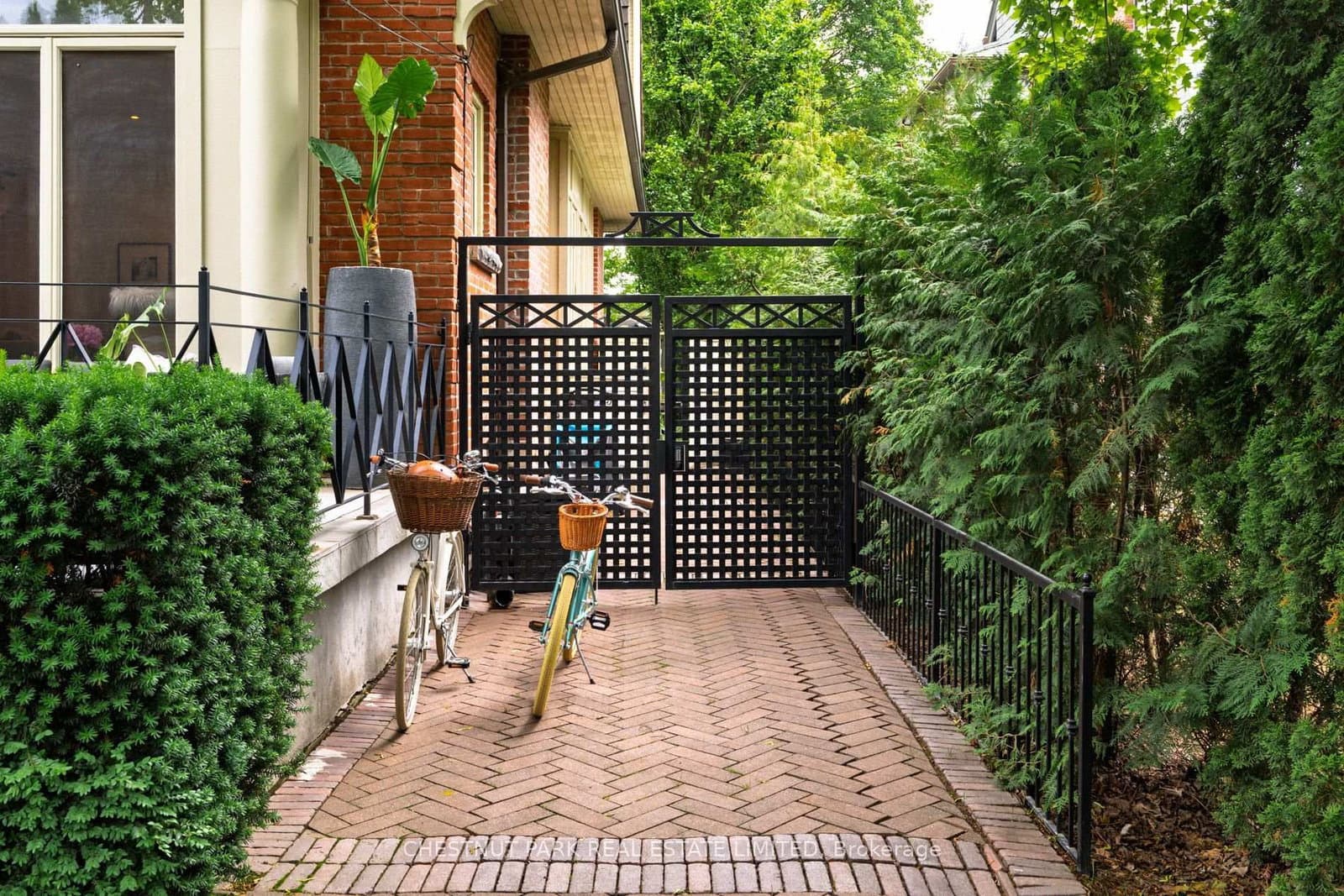 83 Binscarth Road thumbnail 4