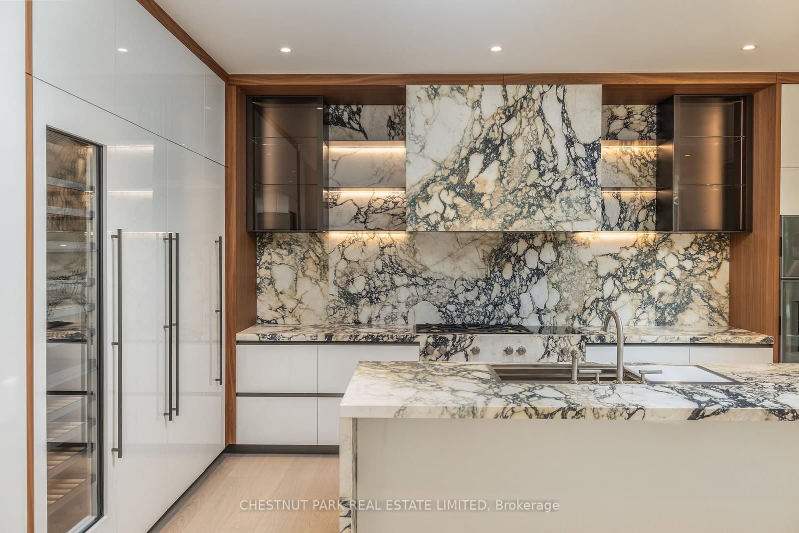 7 Dale Avenue, Unit 205 thumbnail 6