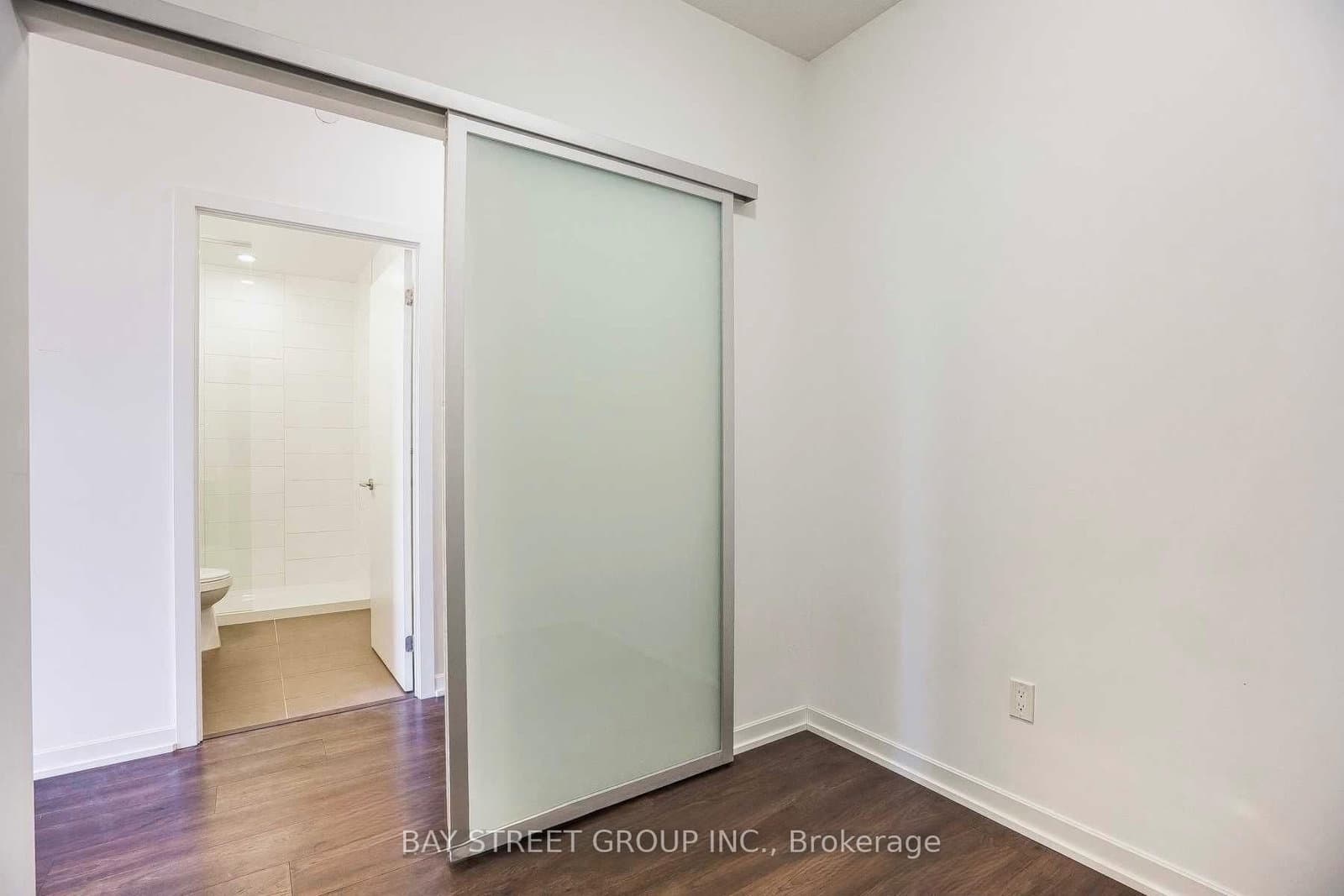 50 Forest Manor Road, Unit 704 thumbnail 8