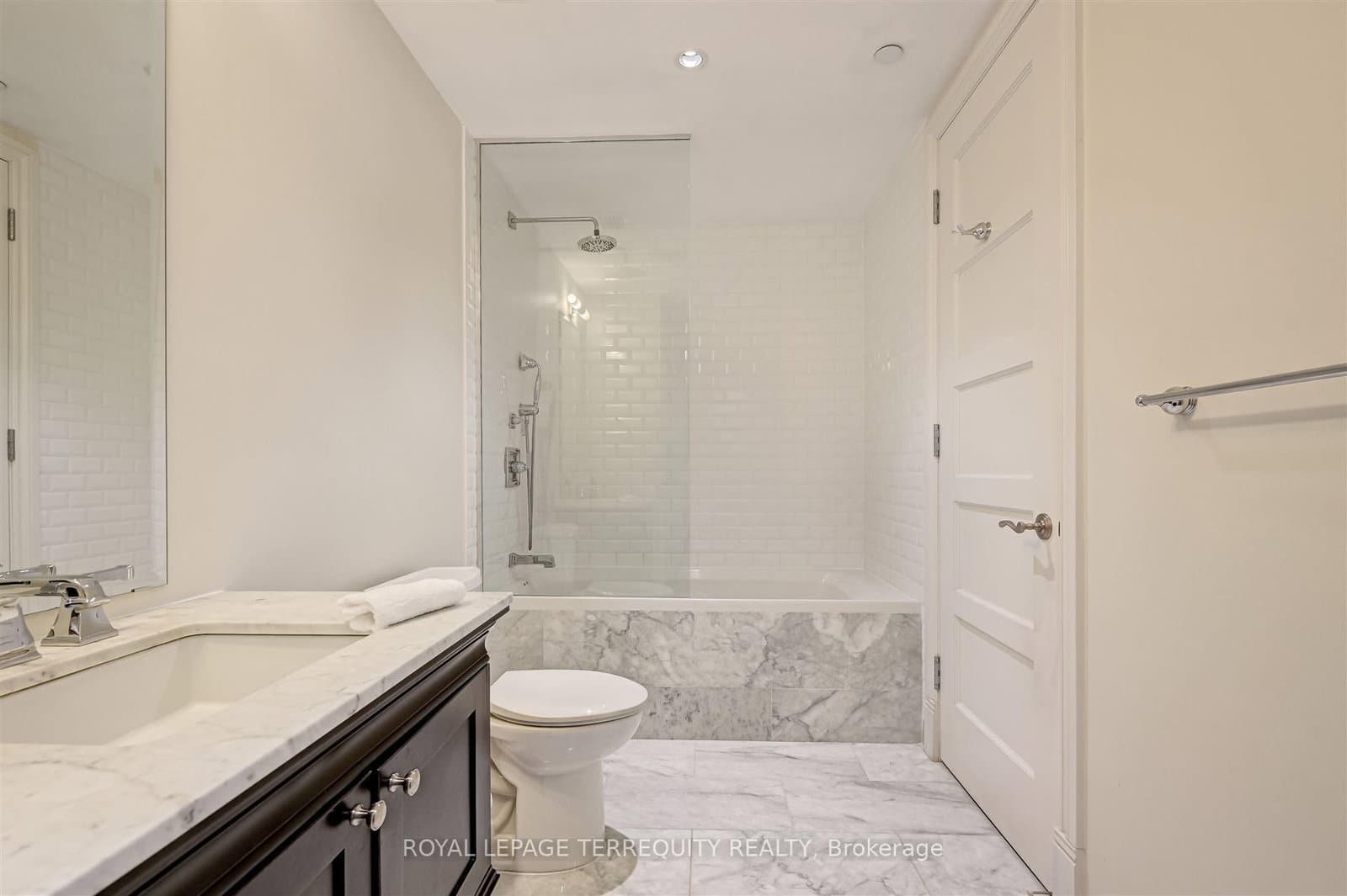 22 Leader Lane, Unit 332 thumbnail 11