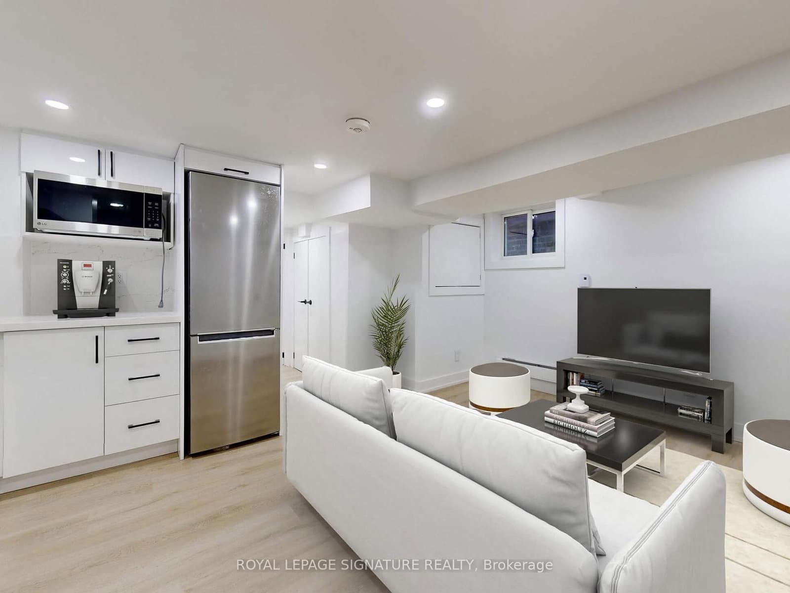 250 Major Street, Unit Lower F thumbnail 2