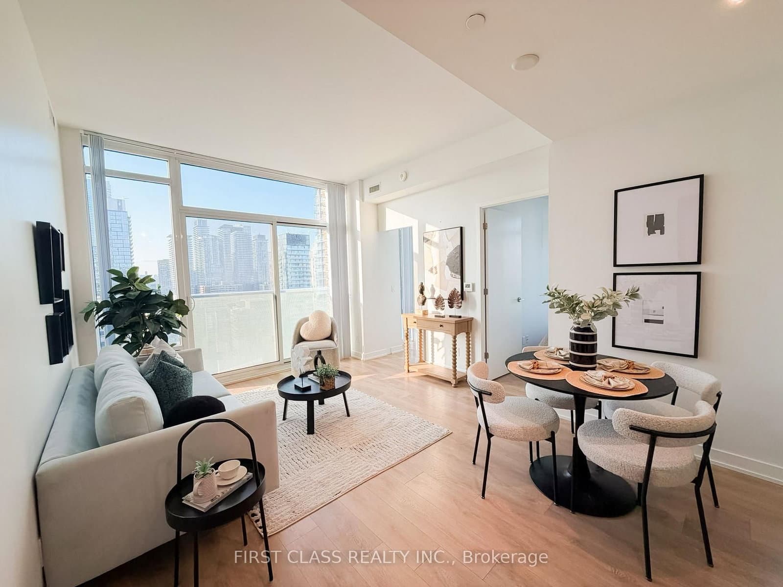 501 YONGE Street, Unit 2805 thumbnail 4
