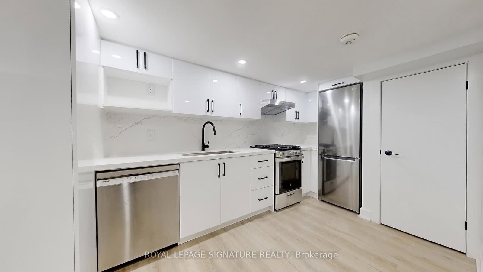 250 Major Street, Unit Lower B thumbnail 5