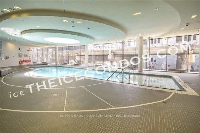 12 York Street, Unit 4901 thumbnail 18