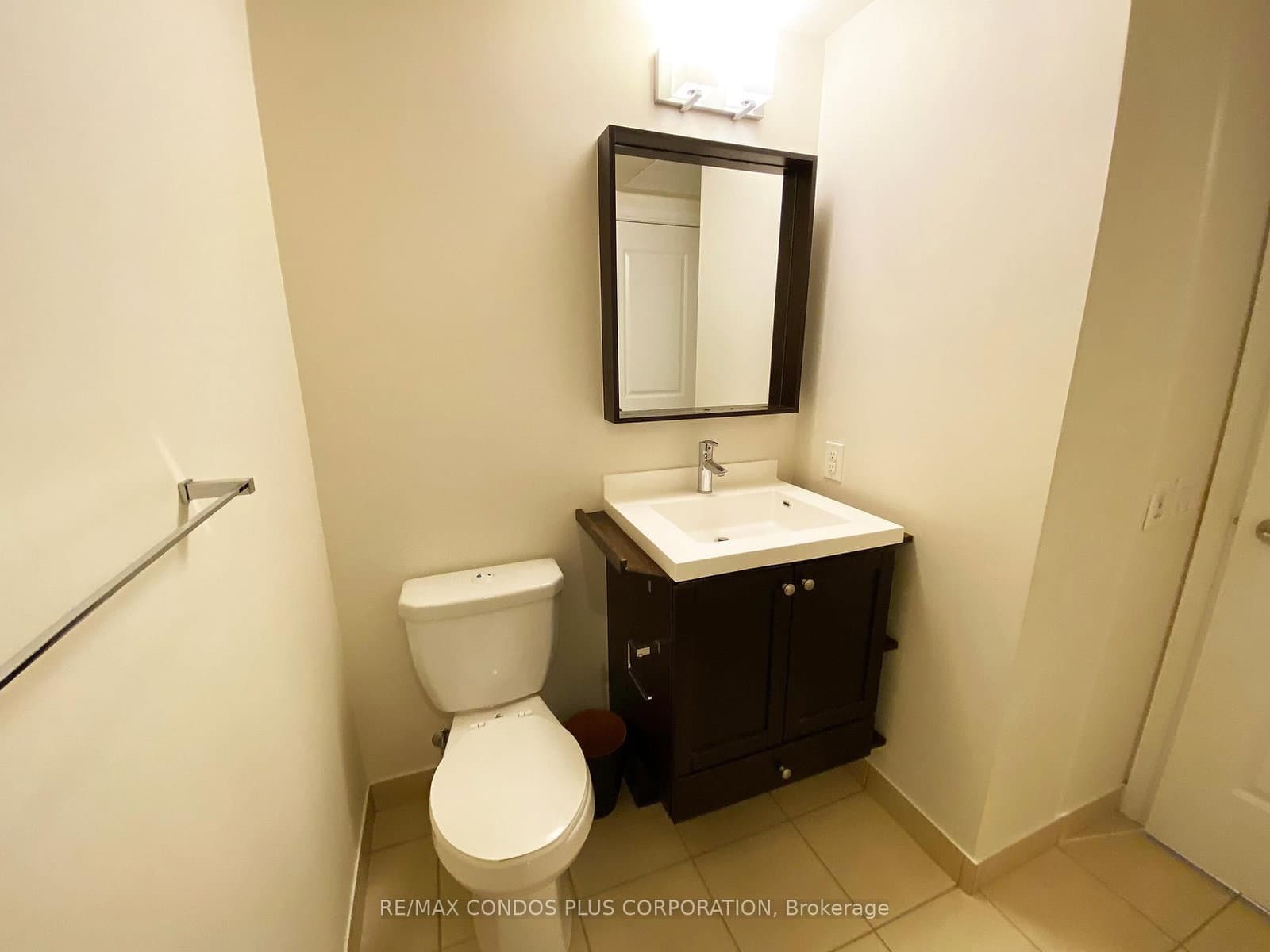 560 Front Street W, Unit 325 thumbnail 15