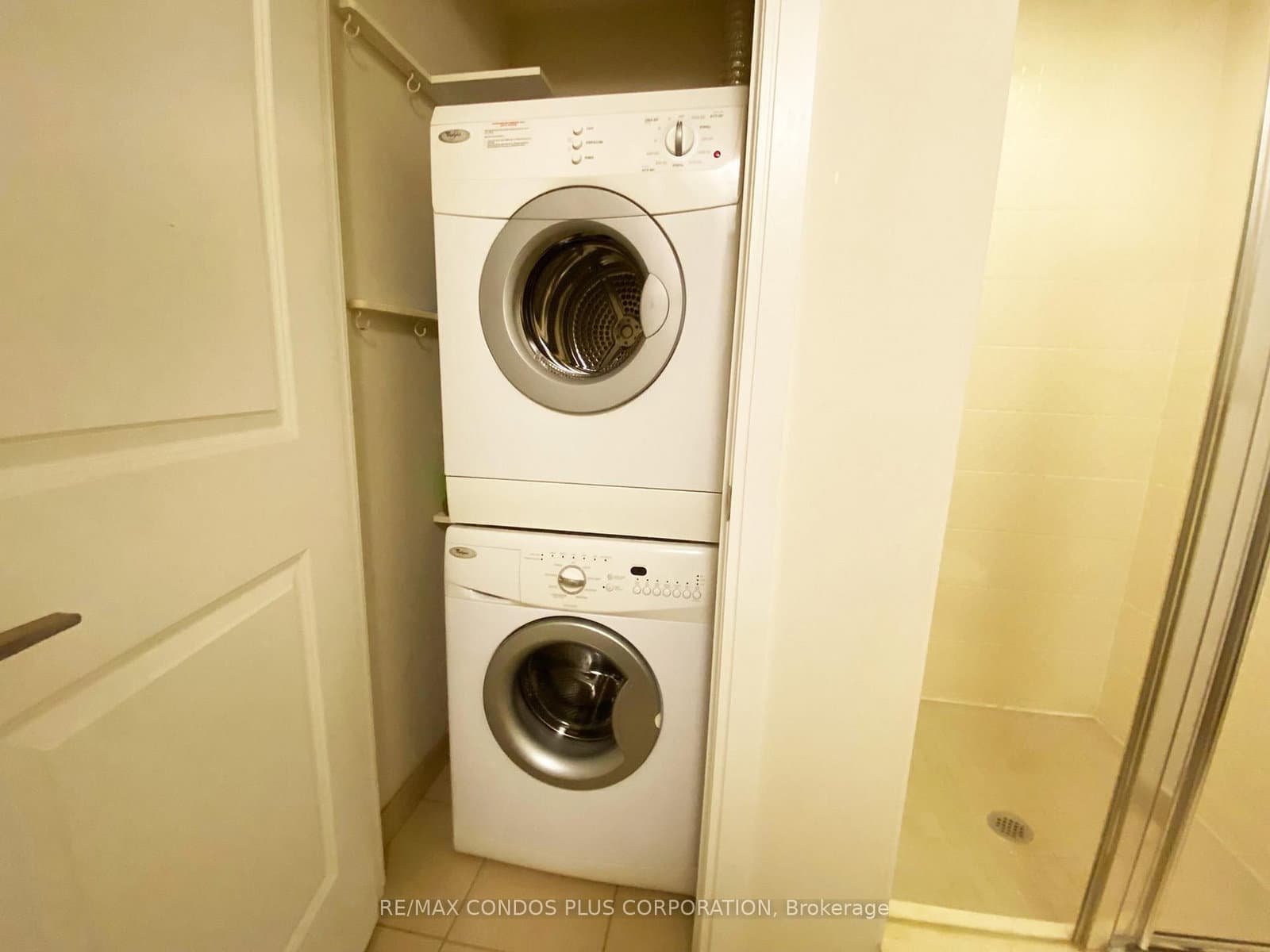 560 Front Street W, Unit 325 thumbnail 18